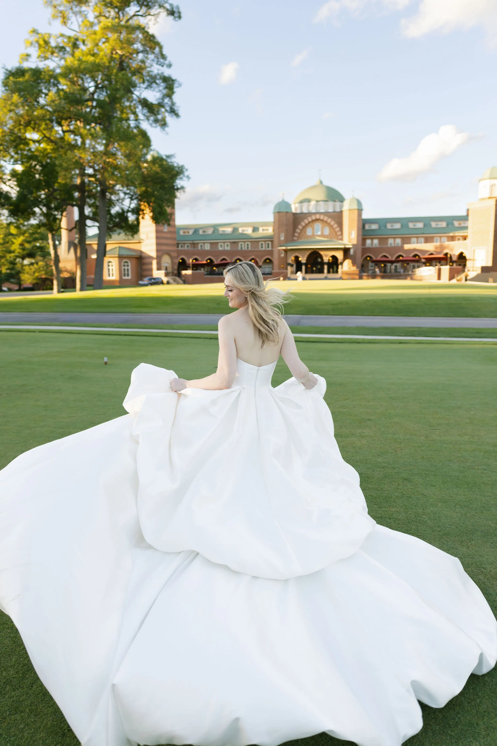 SEAN &amp; SAMANTHA’S WEDDING AT THE MEDINAH COUNTRY CLUB