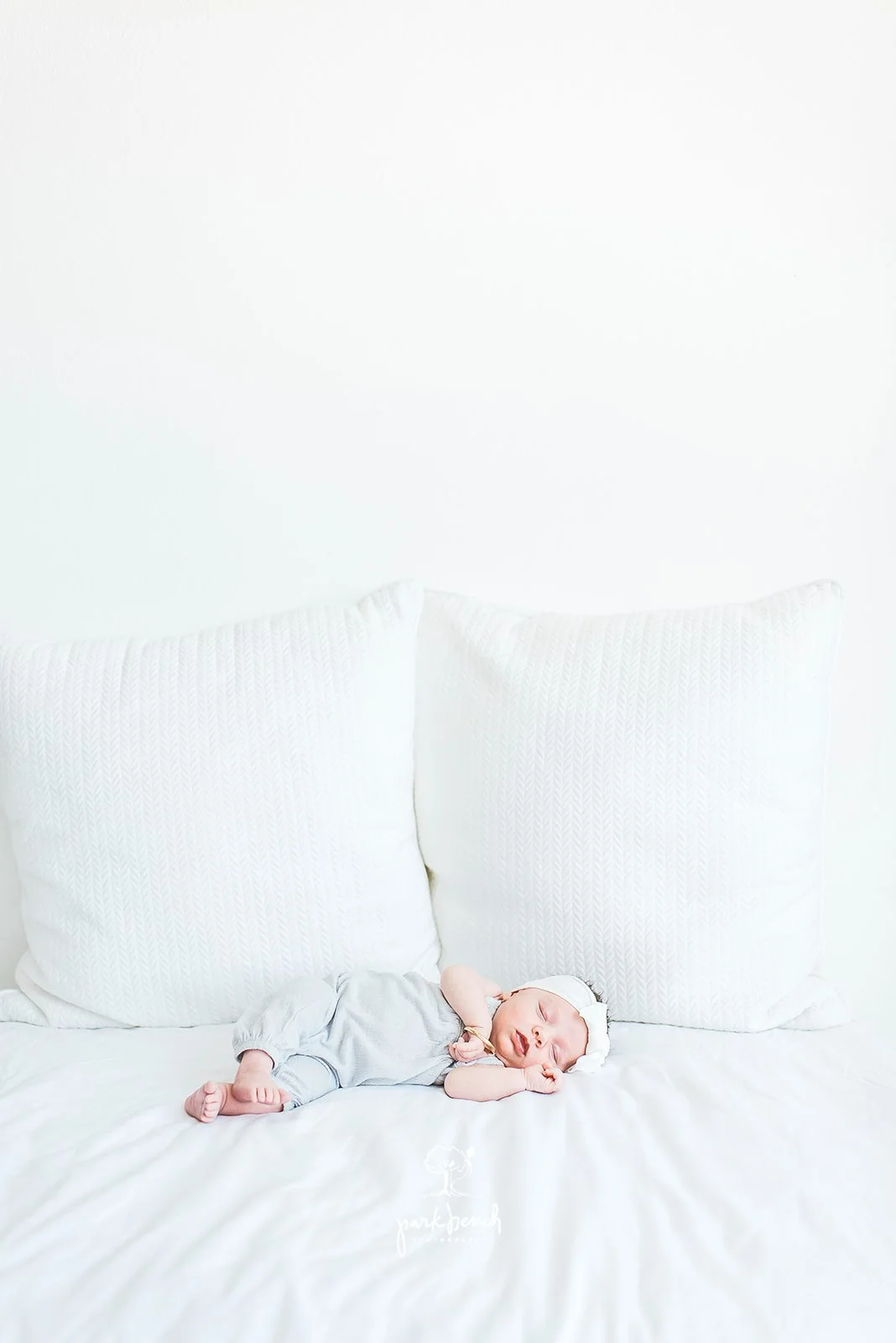 Park-Bench-Photography-Dallas-Newborn-Photographer-12.jpg