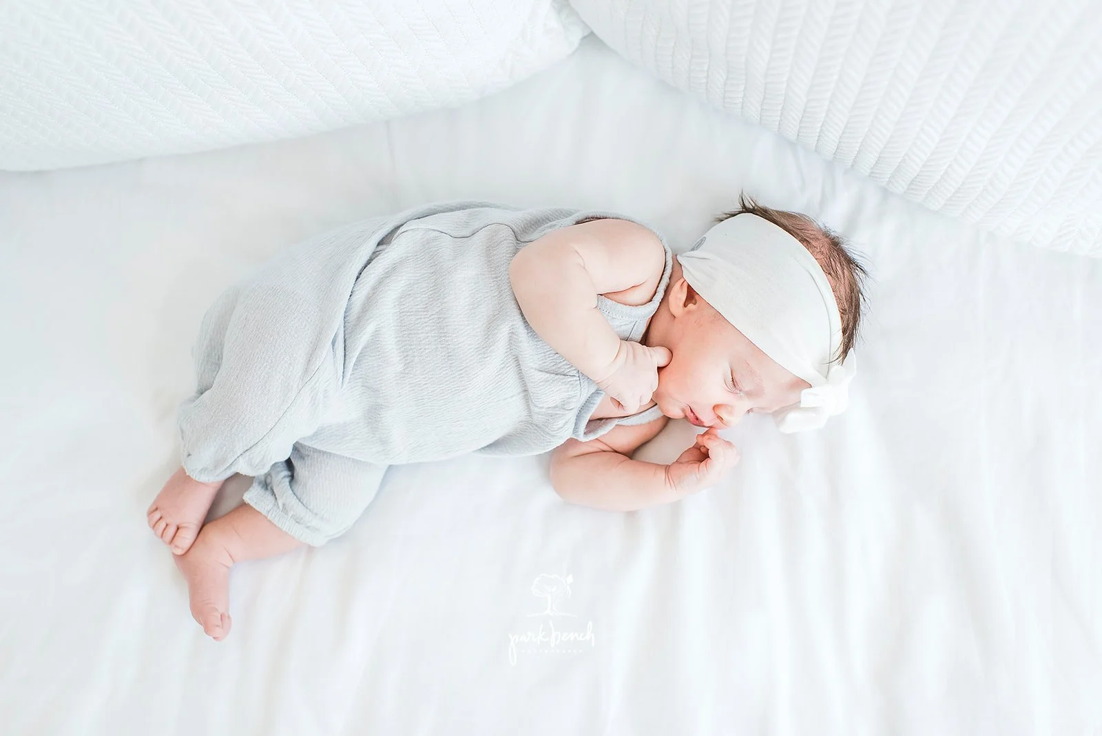 Park-Bench-Photography-Dallas-Newborn-Photographer-15e.jpg