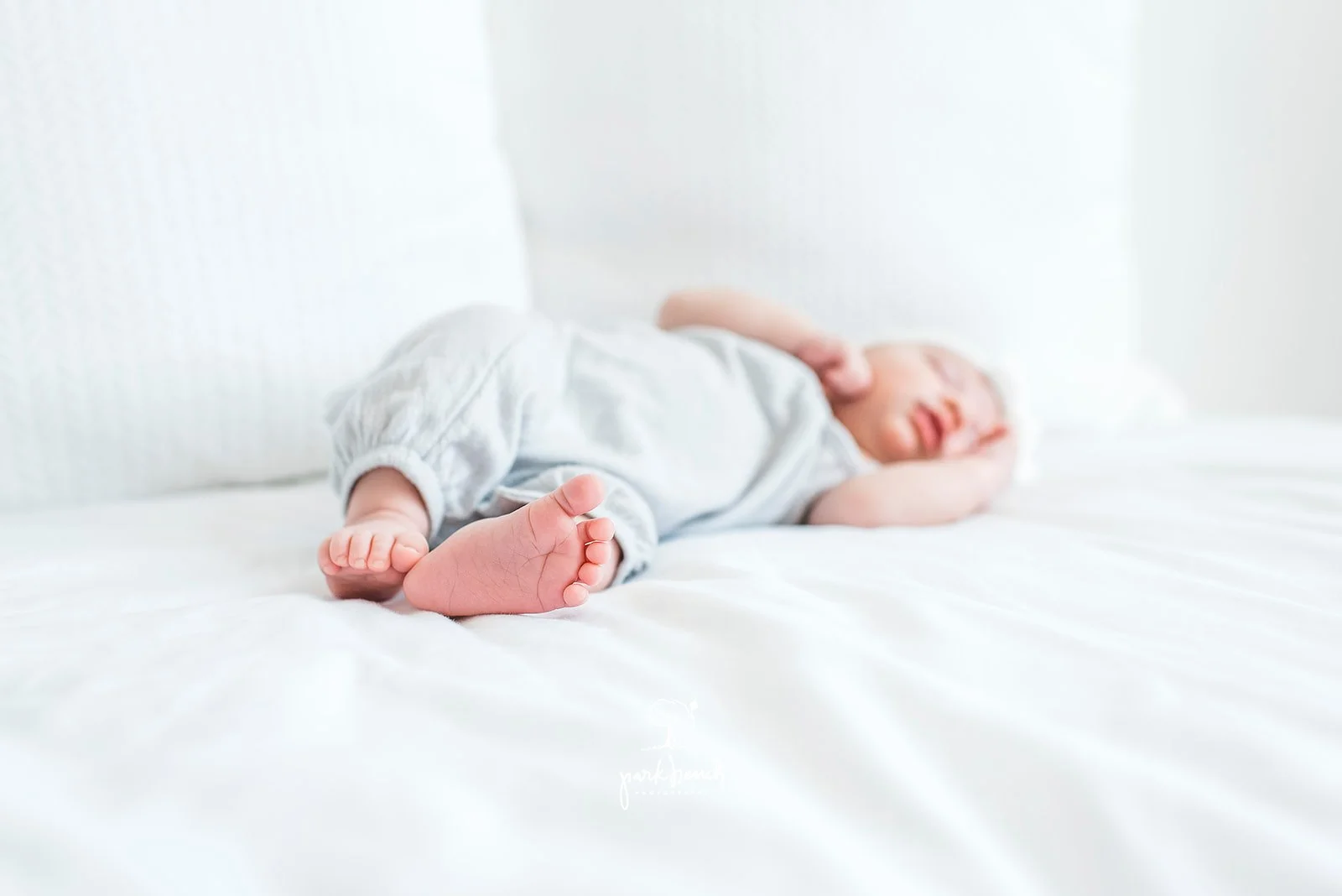 Park-Bench-Photography-Dallas-Newborn-Photographer-16.jpg