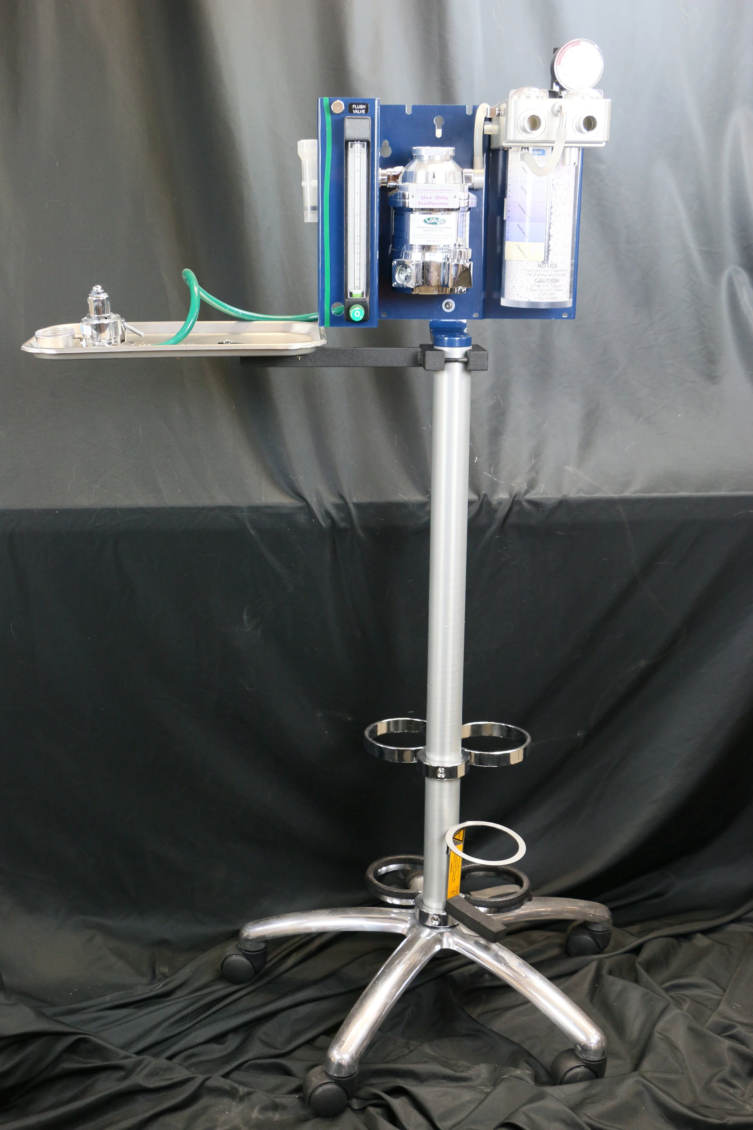 SOLD 2500 Veterinary Anesthesia System + Cart in Utah — Used Vet
