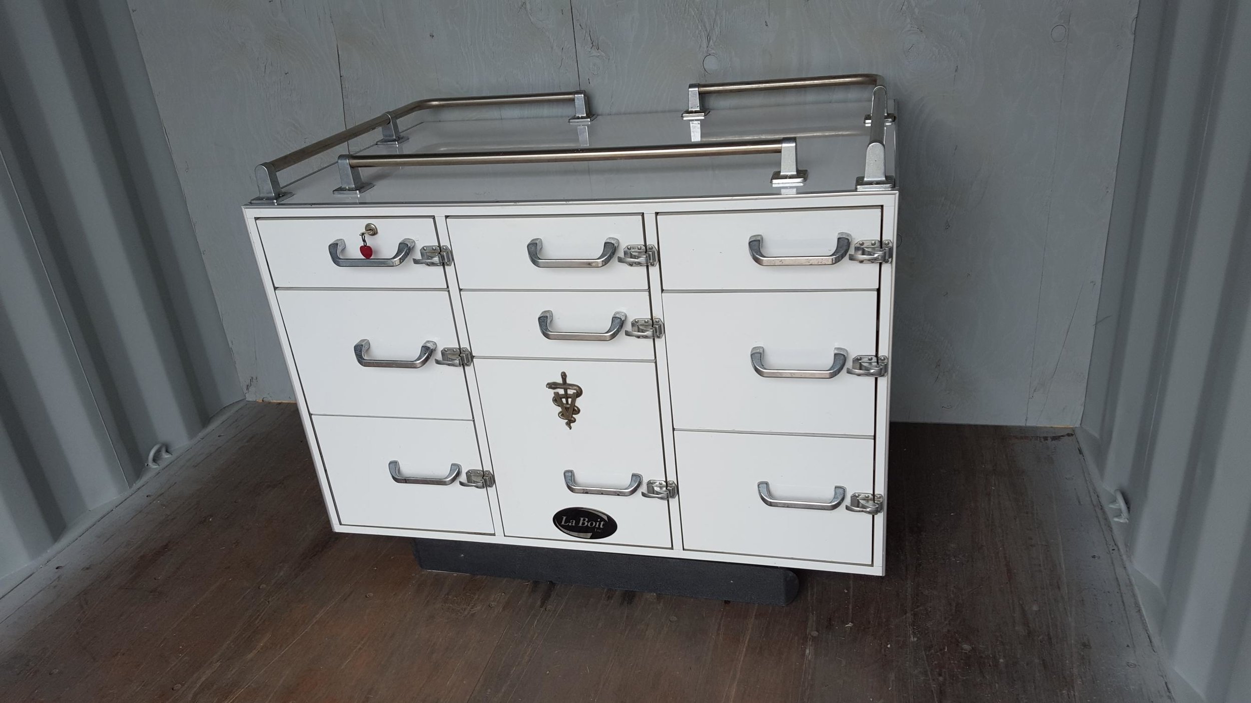 SOLD 1800 SOLD 2001 LeBoit Veterinary Box Pick up ONLY in SF Bay