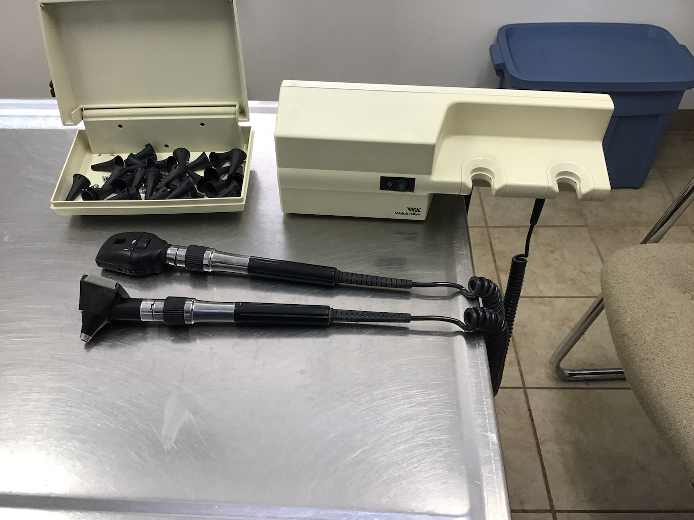 SOLD 250 SOLD Welch Allyn Wallmounted Otoscope and Opthalmoscope