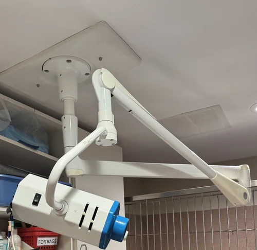 Tips Proceduer Procedure/Surgical Lights — Used Vet Equipment