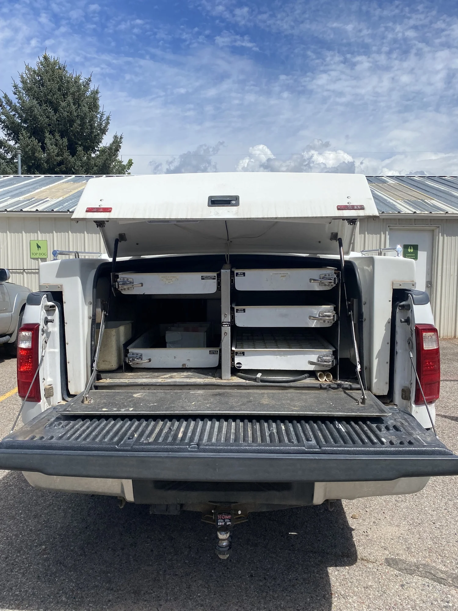Vetting Box SOLD $27,000 SOLD - PRICE DROP - 2012 Ford F250 Super Duty with Porta ...
