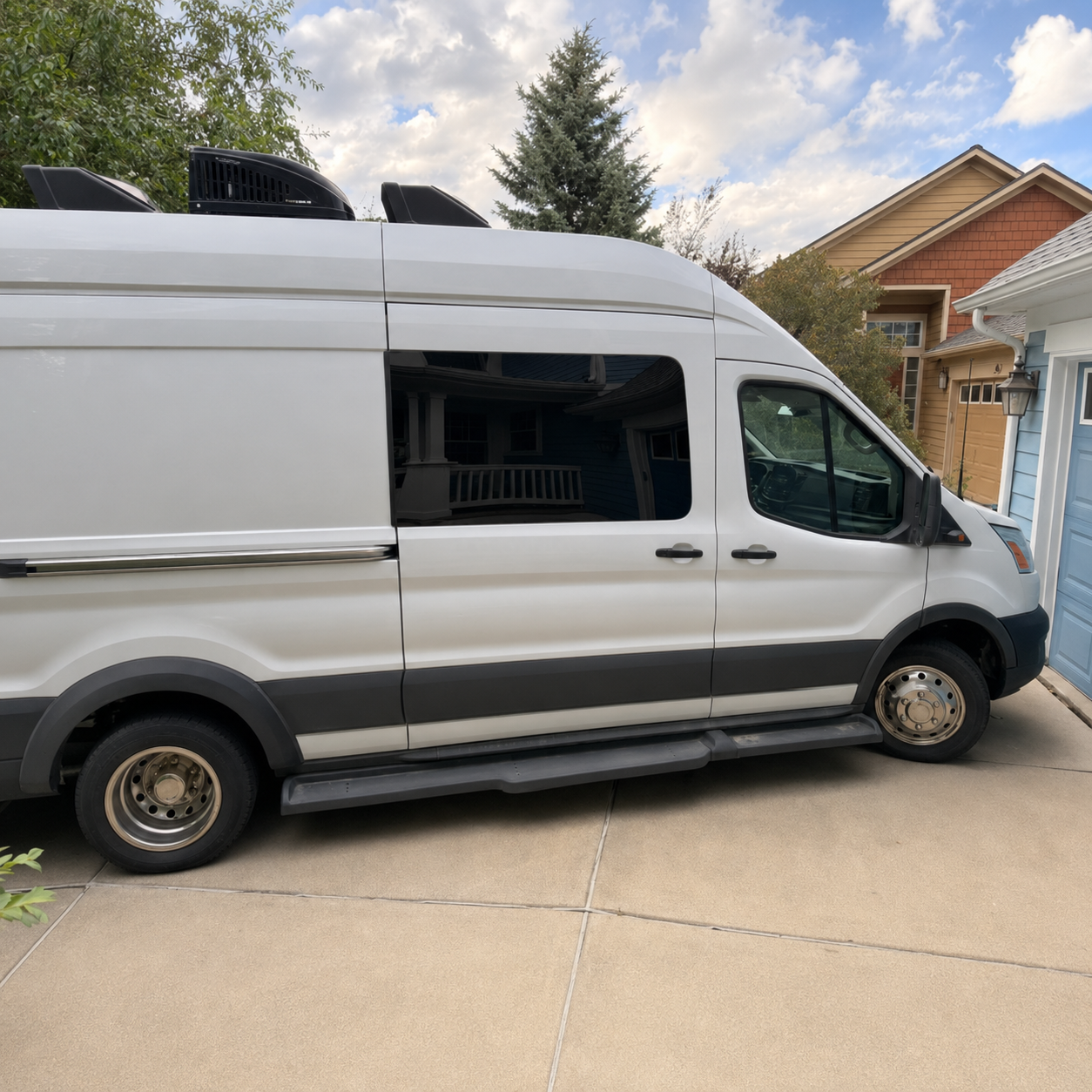 van 1 .png