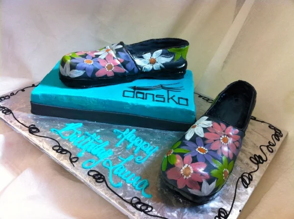sculpted cake