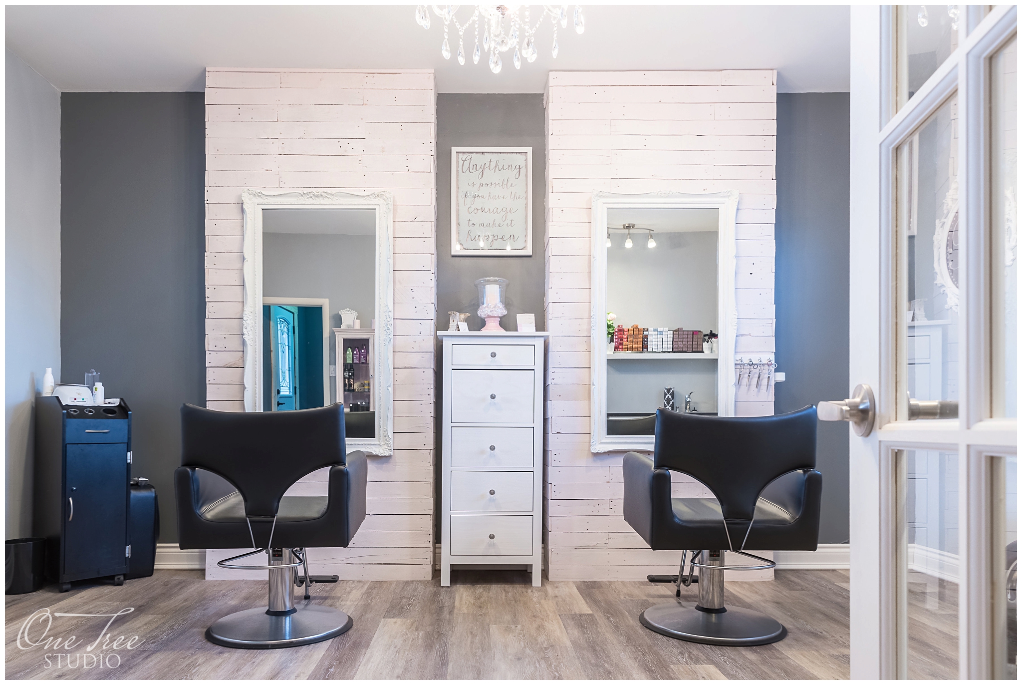Chateau B Salon | One Tree Studio Inc. | Niagara Region Photographer