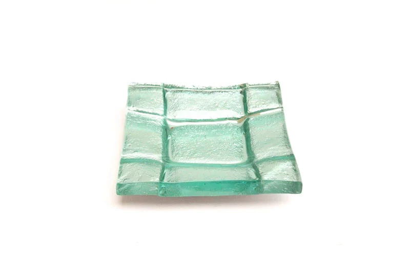 Square Mini Glass Bowl in Silver
8sqx1.5"h
RL347SS