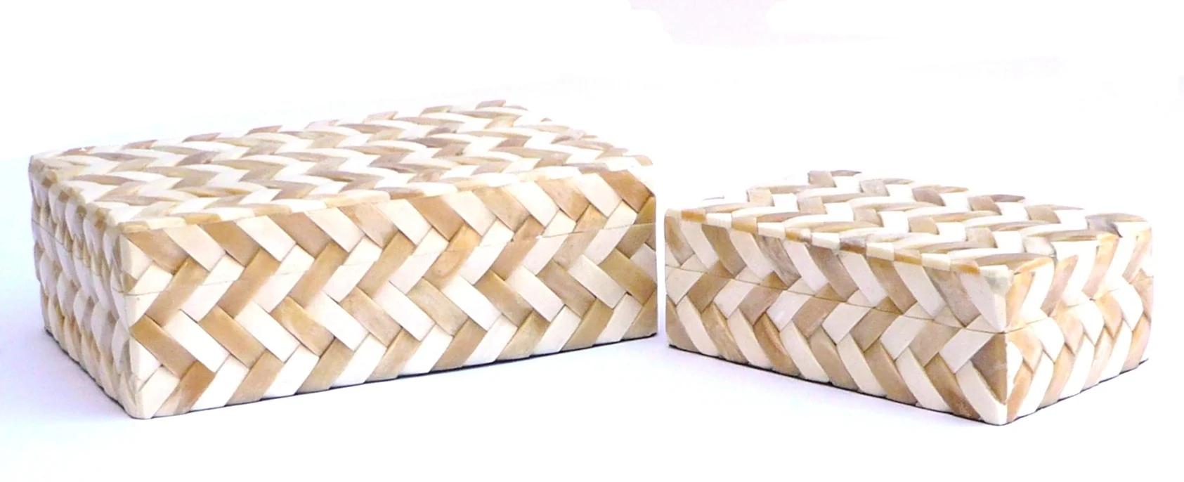 Two Tone Bone Weave Box
9×6x3h
BIT588S
8×12×4h
BIT588L