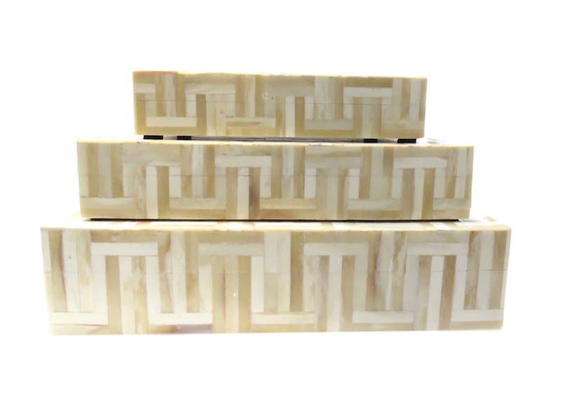Natural/Beige Bone Line Box Small - 9x6x2 - BIJ502S Medium - 12x7x3h - BIJ502M Large - 14x9x3hBIJ502L