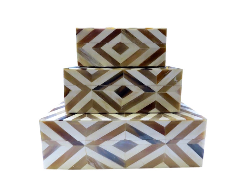 Horn/Bone Diamond Box Small - 7x5.5x3h - BIT281S Medium - 9x7x3.5h - BIT281M Large - 12x10x4h - BIT281L