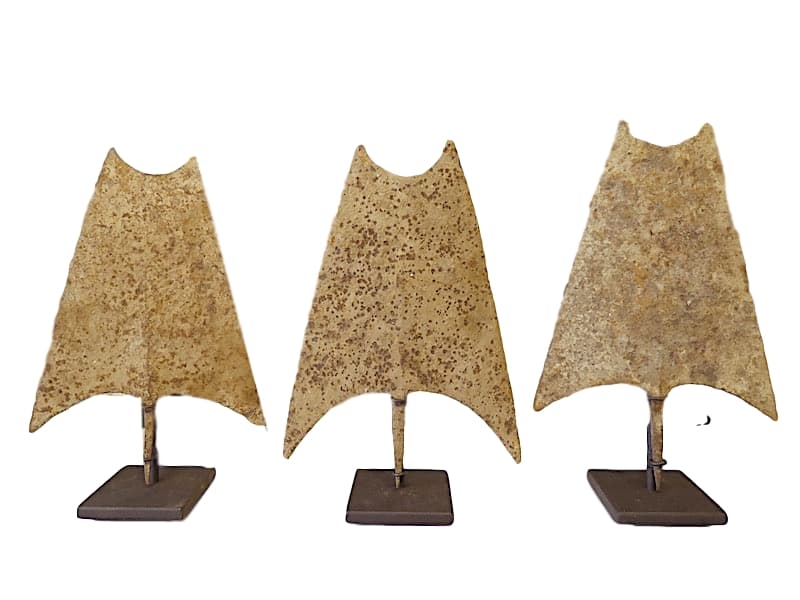 Mambila Bat Currency/Iron Stand, Cameroon 7x3x11h +/- AF187AA