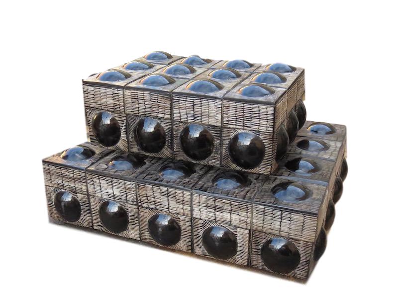 Smooth/Etched Black Horn Bubble Box 7.5x5.5x2.5h BIJ447S Smooth/Etched Black Horn Bubble Box 10x8x2.5h BIJ447L