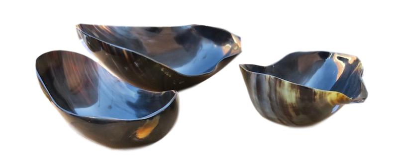 Horn Bowls Large 14x9x5h +/- BODV022 Medium 11x8x5h +/- BODV021 Horn Bowl Small 10x5.5x5h BODV020