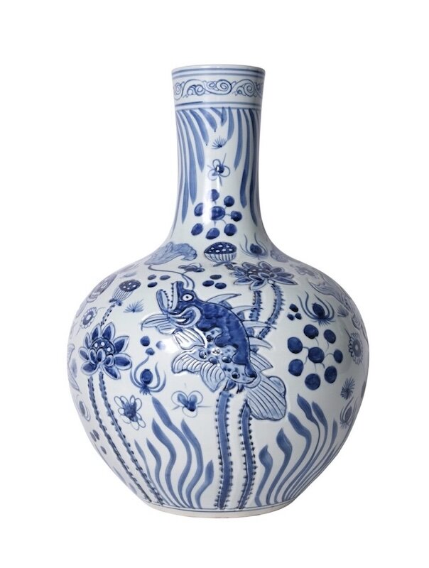 Carved Fish B&W Chinese Globular Vase 15dx24h - LO1898