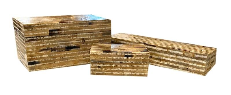 Horn Box w/Etched Horn Stripes Small - 7x5x3h - BIP428S Large - 12x8x6h -BIP428L Long - 16x5x3h - BIN416