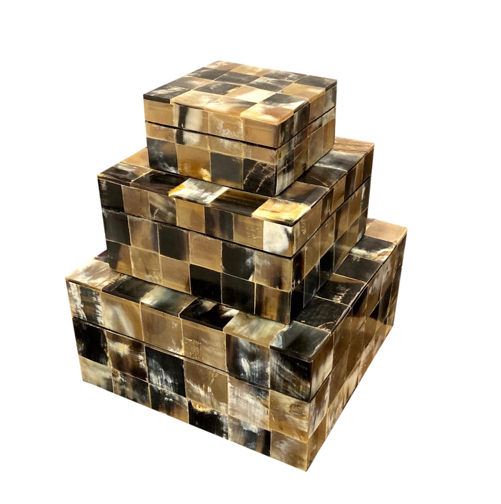 Horn Box Squares Small - 4.25"x 4.25"x 2h - BIN942S Medium - 6"x 6"x 3" - BIN942M Large - 8"x 8"x 4" - BIN942L