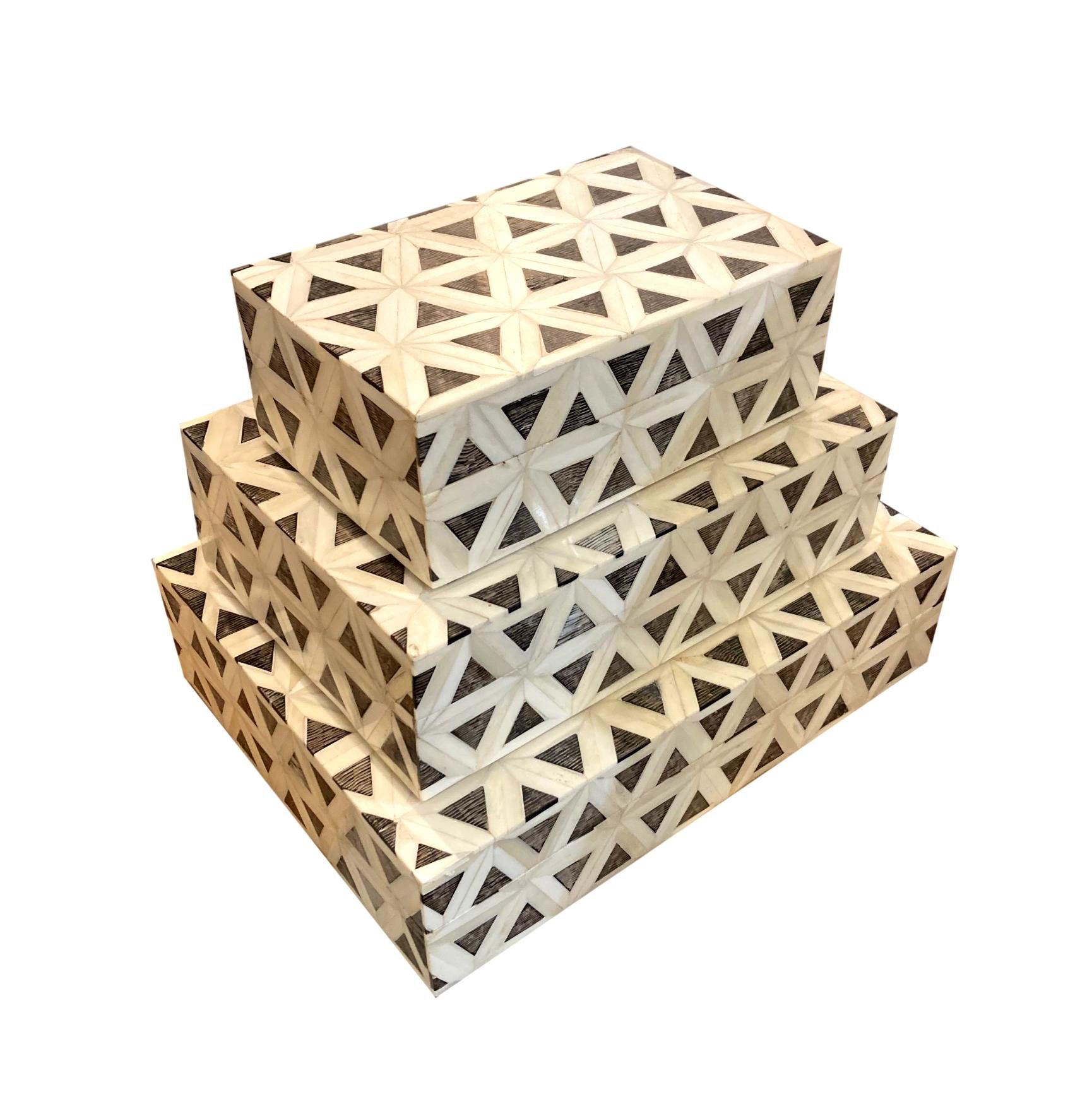 Bone and Etched Horn Triangle Box Small - 8x5x3h - BIU596S Medium - 10x7x3h - BIU596M Large - 12x9x3h - BIU596L