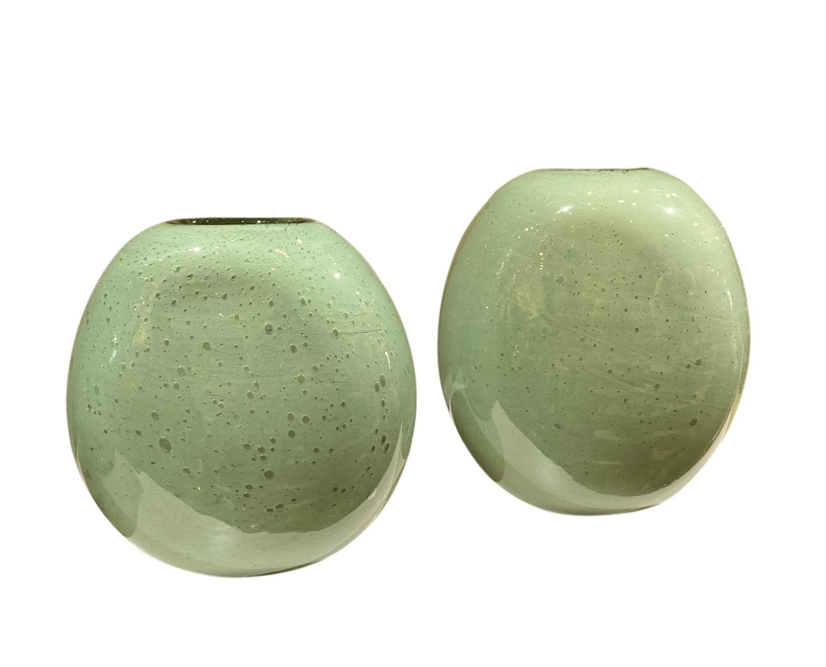 Oval Glass Vase Pistache Bubbles Tall - 7.5x4x9h - EU1510021