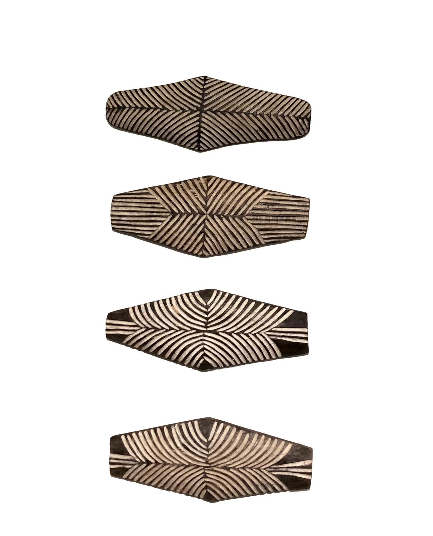 Vintage Child’s Bamileke Wood Shield 10×3× h +/- BO062.1