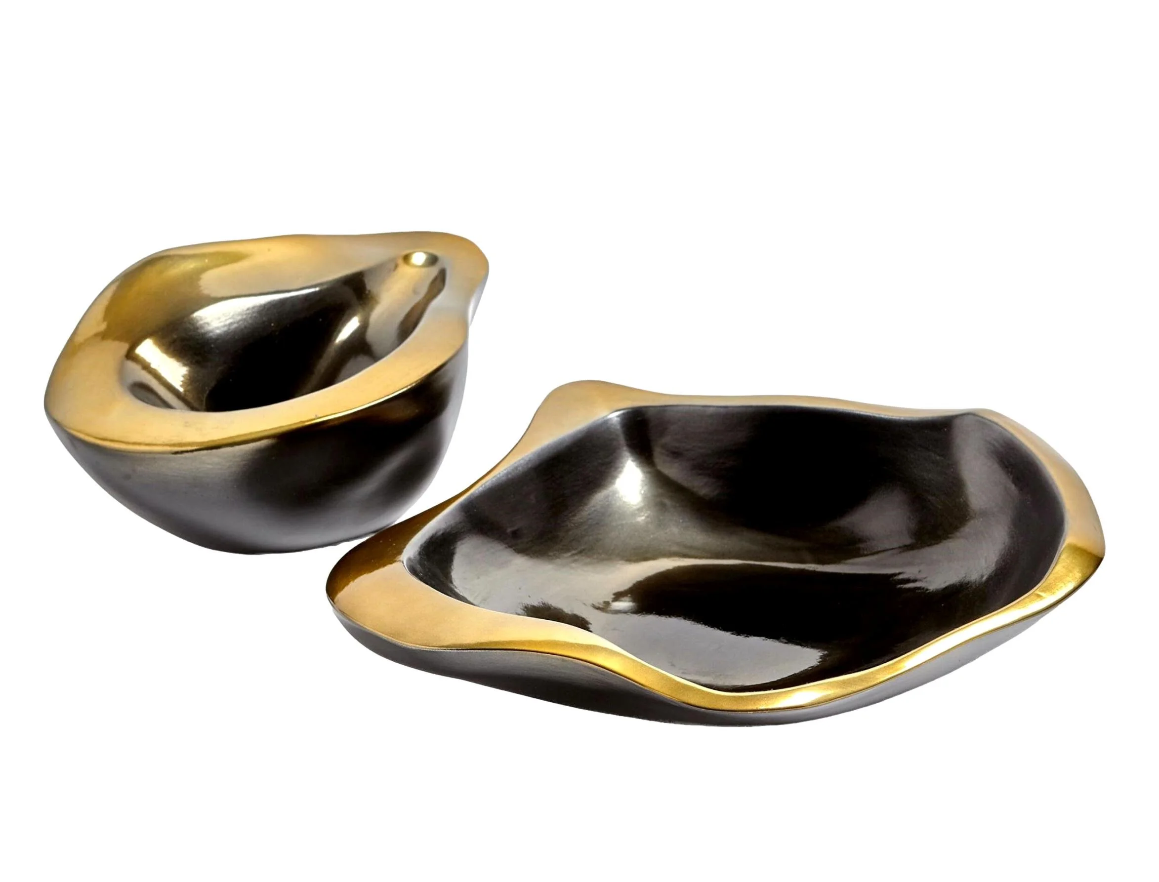  Formation Italian Ceramic Bowl, Black / Gold  Small - 7×12×5h - GV730164  Large - 13×15×4h - GV730163 