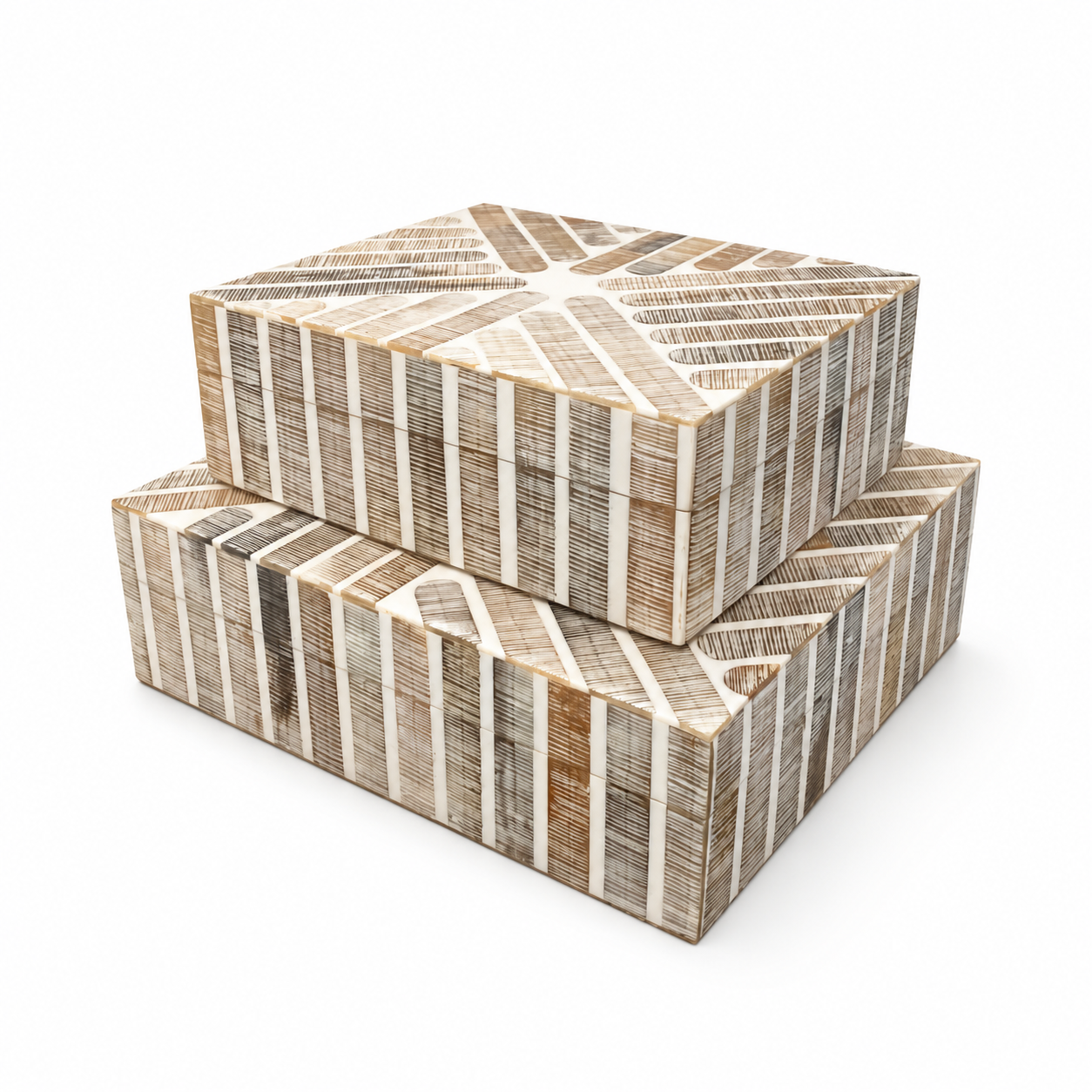  Etched Horn and White Resin Fingers Box  Small - 9×7×3h - BIH51S  Large - 12×9×3h - BIH51L 