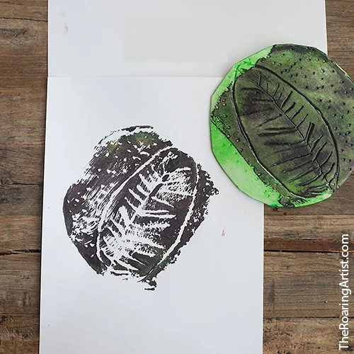 TheRoaringArtist_DiscoveryArtLab_BlockPrinting_03.jpg
