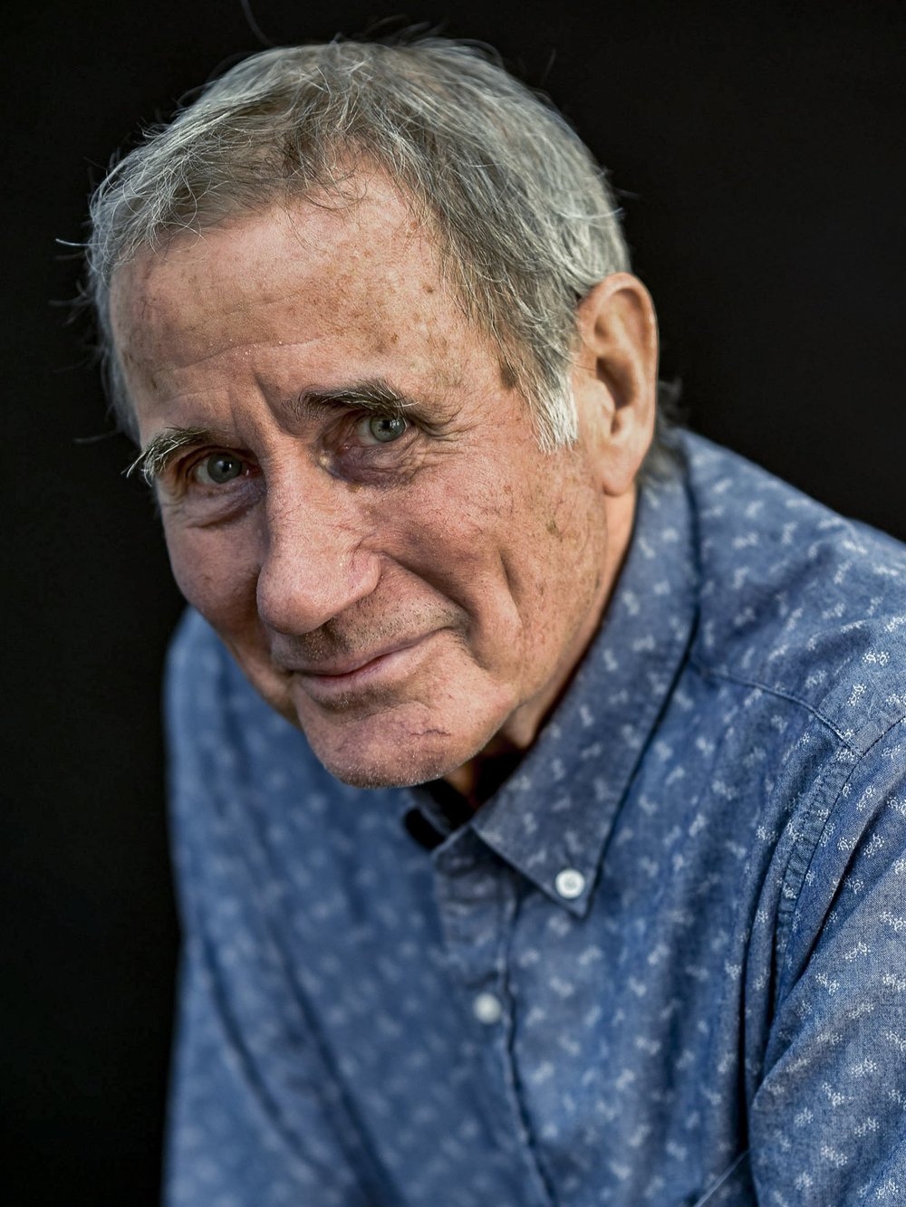 Natural portrait of Jim Dale photographed by Luke Patrick Dixon