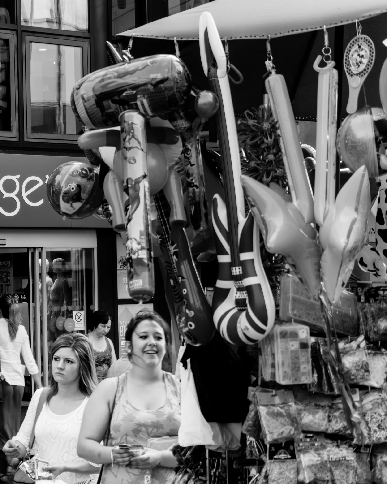 #Streetphoto week 4/7 - Day Dreaming