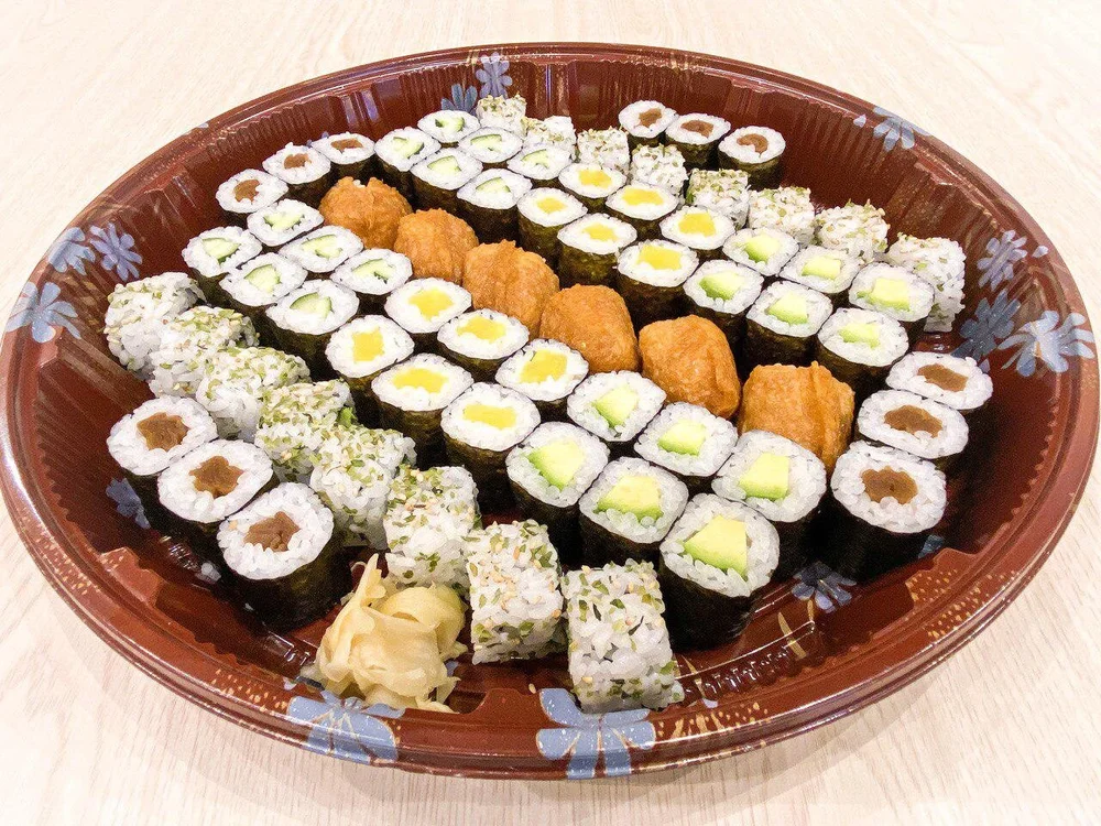 VEGETARIAN PLATTER (70 PCS) — Standing Sushi Bar