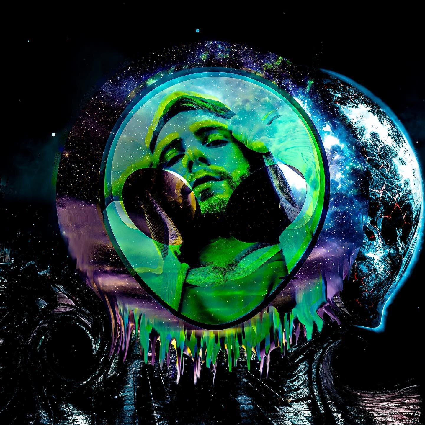 I feel like an alien 👽

🛸
Been Thru (Alien Remixx)
Production by @boyacuff 
Design by @nithzia