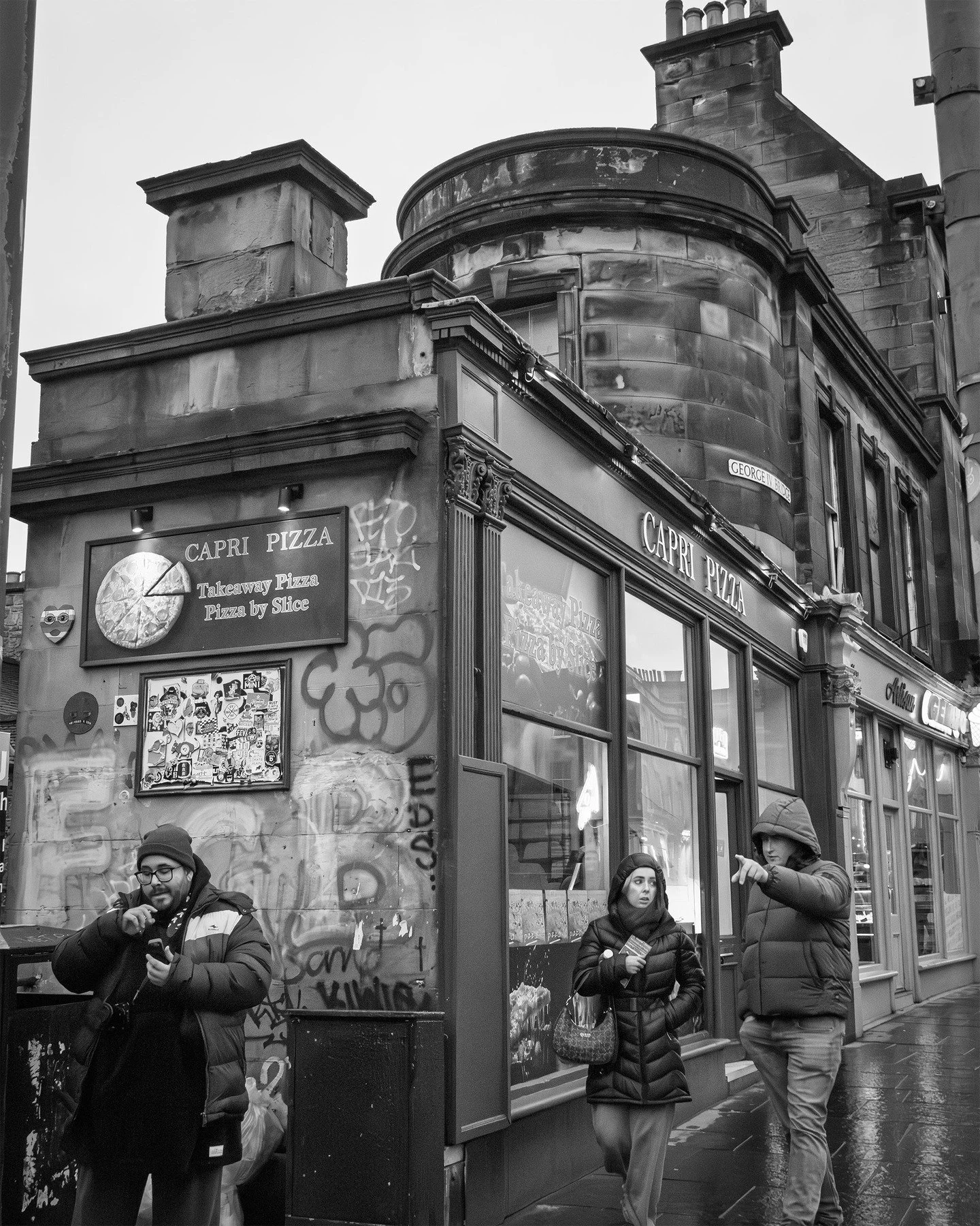 Capri Pizza

#urbanlandscape #edinburgh #scotland #uk #blackandwhitephotography