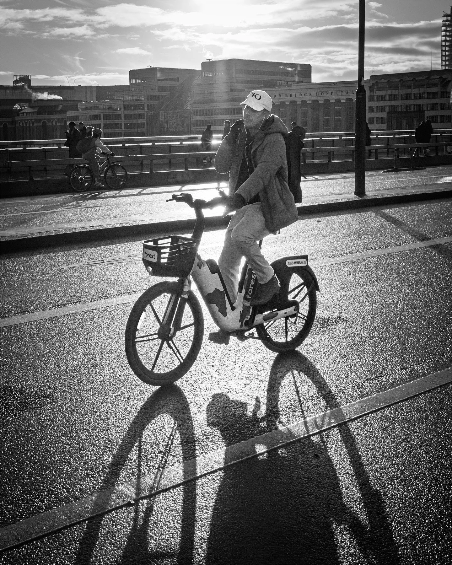 Shadow Bike

#streetphotography #urbanlandscape #londonbridge #london #uk #blackandwhitephotography