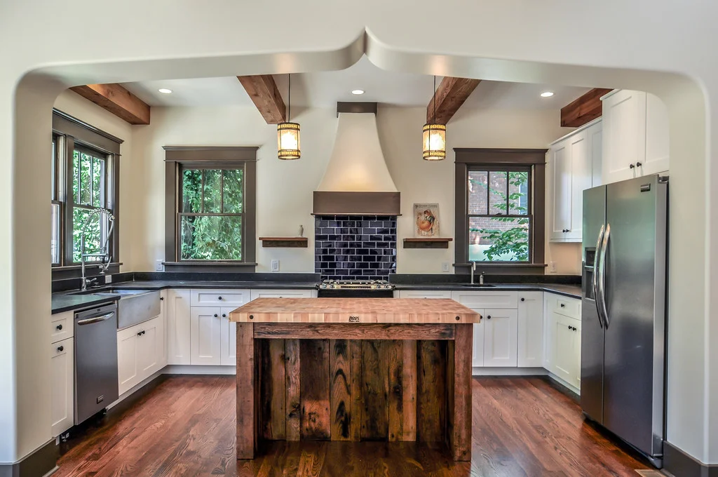 Belmont/West End neighborhood addition & renovation Contractor- Lawrence Brothers LLC Interior Designer- Marcelle Guilbeau Photography- Showcase Photographers