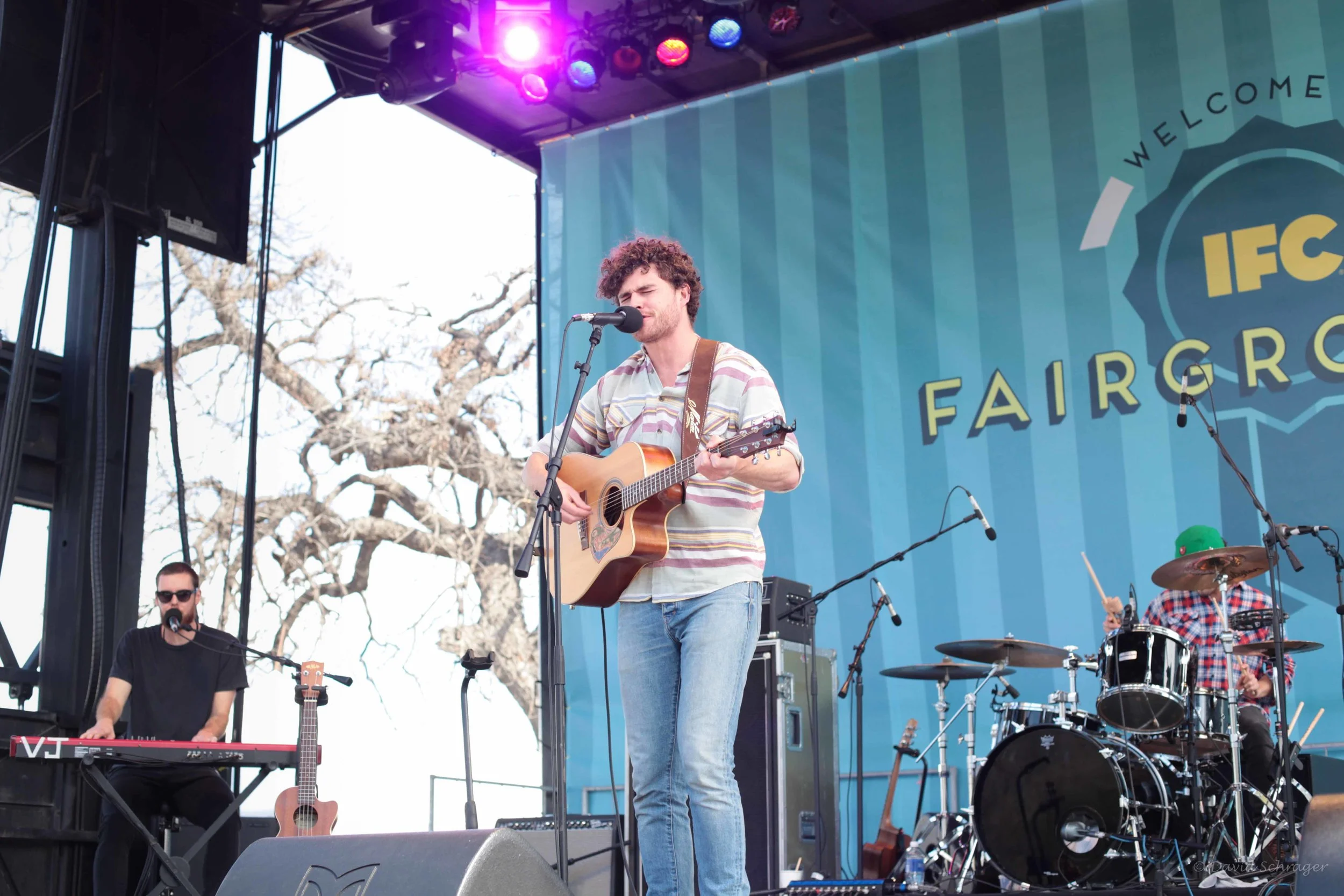 Vance Joy @ IFC Fairground