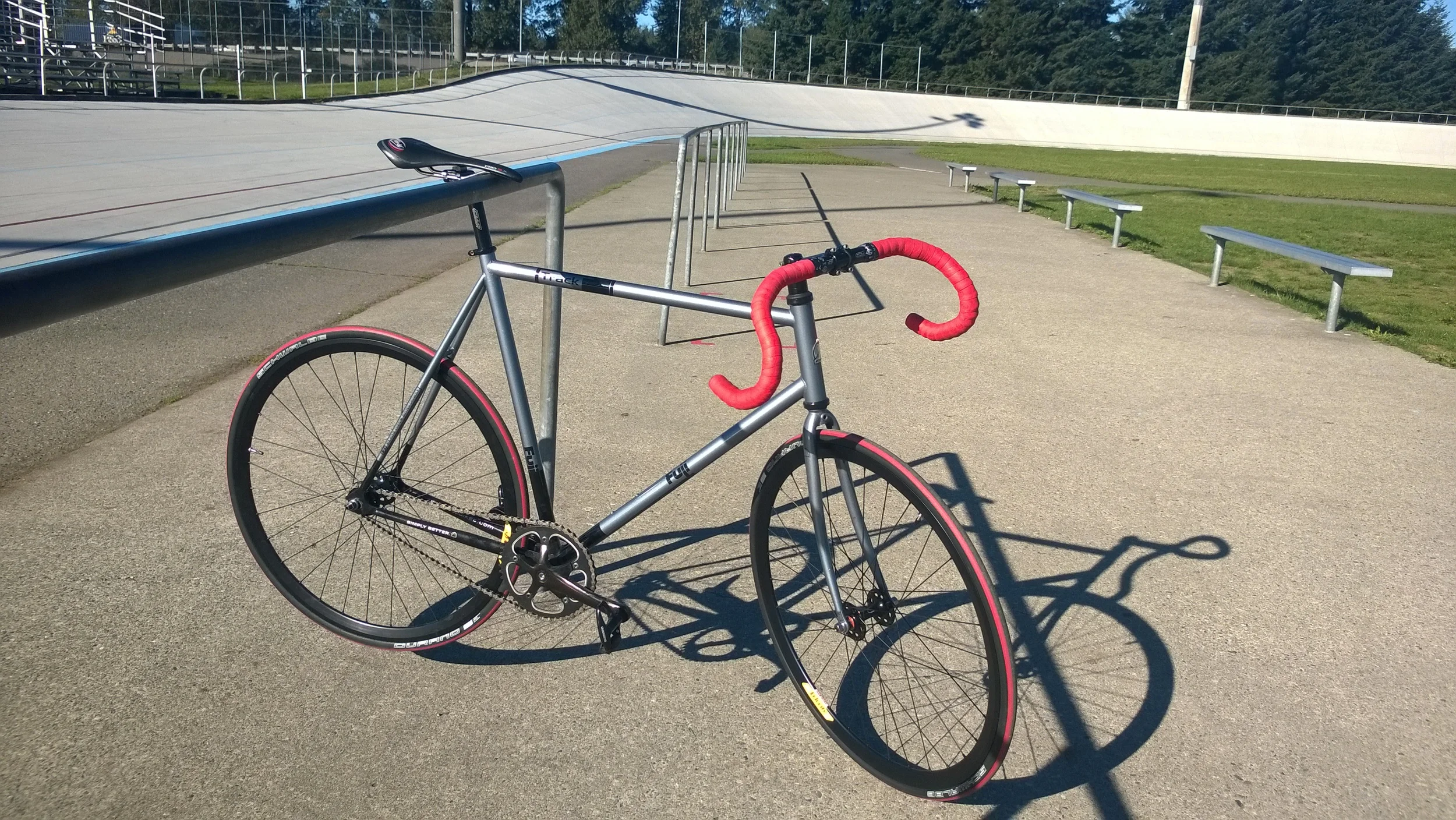  A sunny October day at the track: you better believe I put in a few laps! 