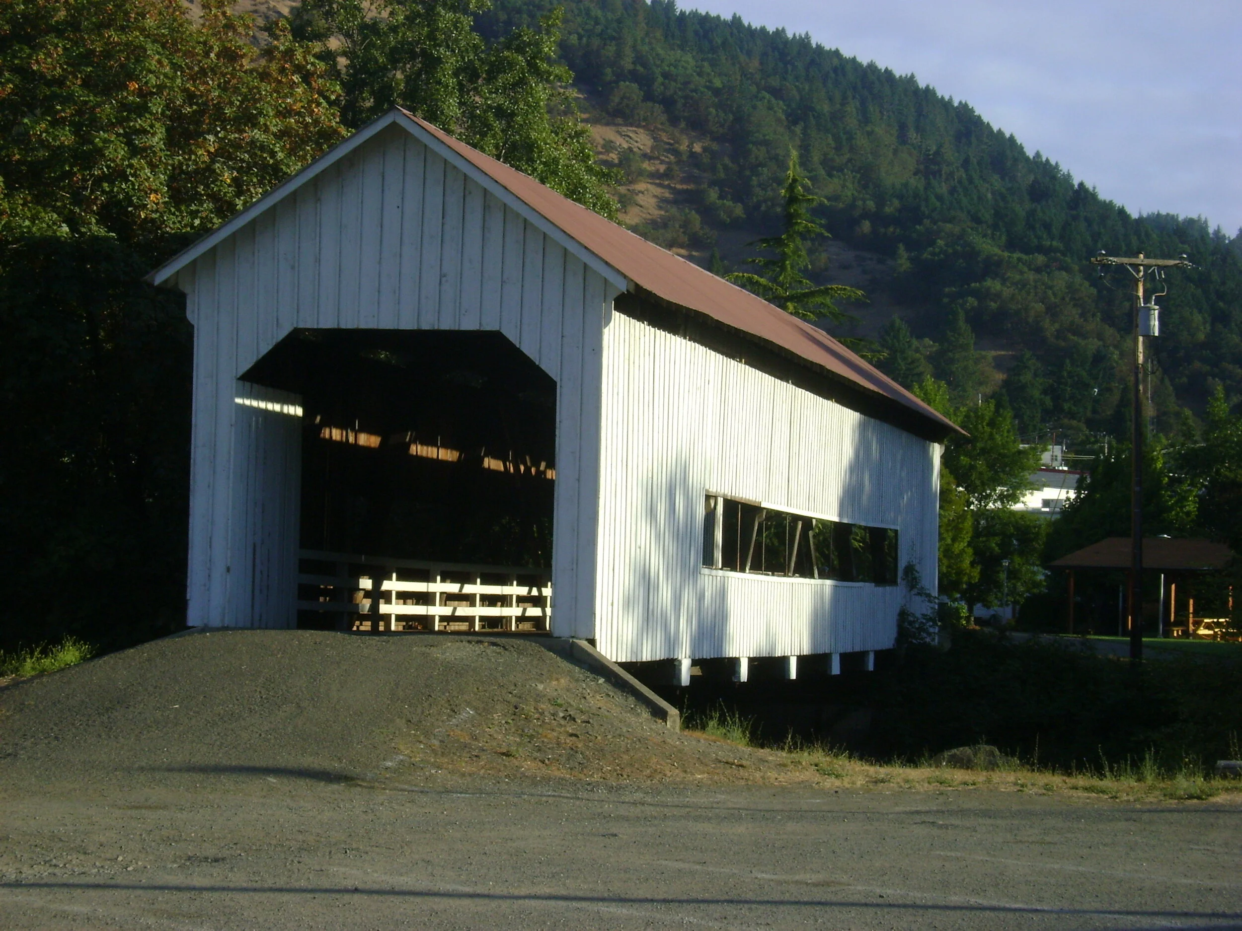  Covered bridge over Horse Creek near Myrtle Creek, Oregon. 