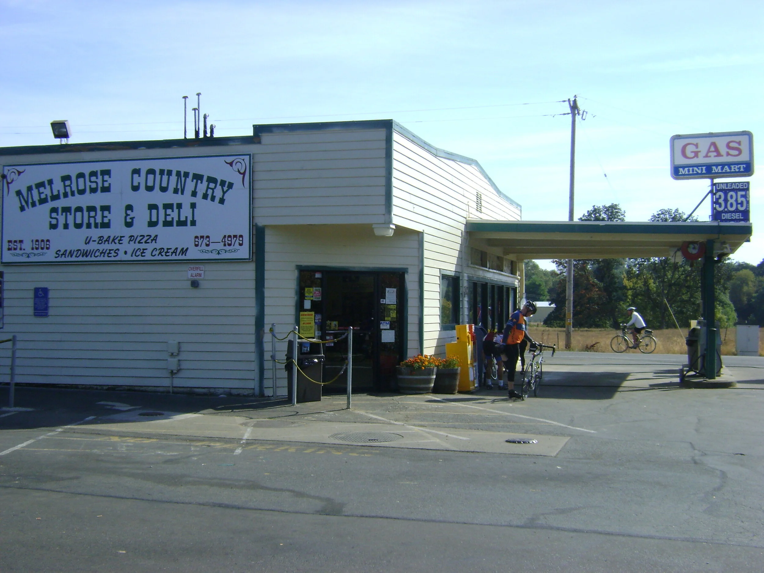  The Melrose Country Store & Deli in Melrose, just west of Roseburg, OR.  
