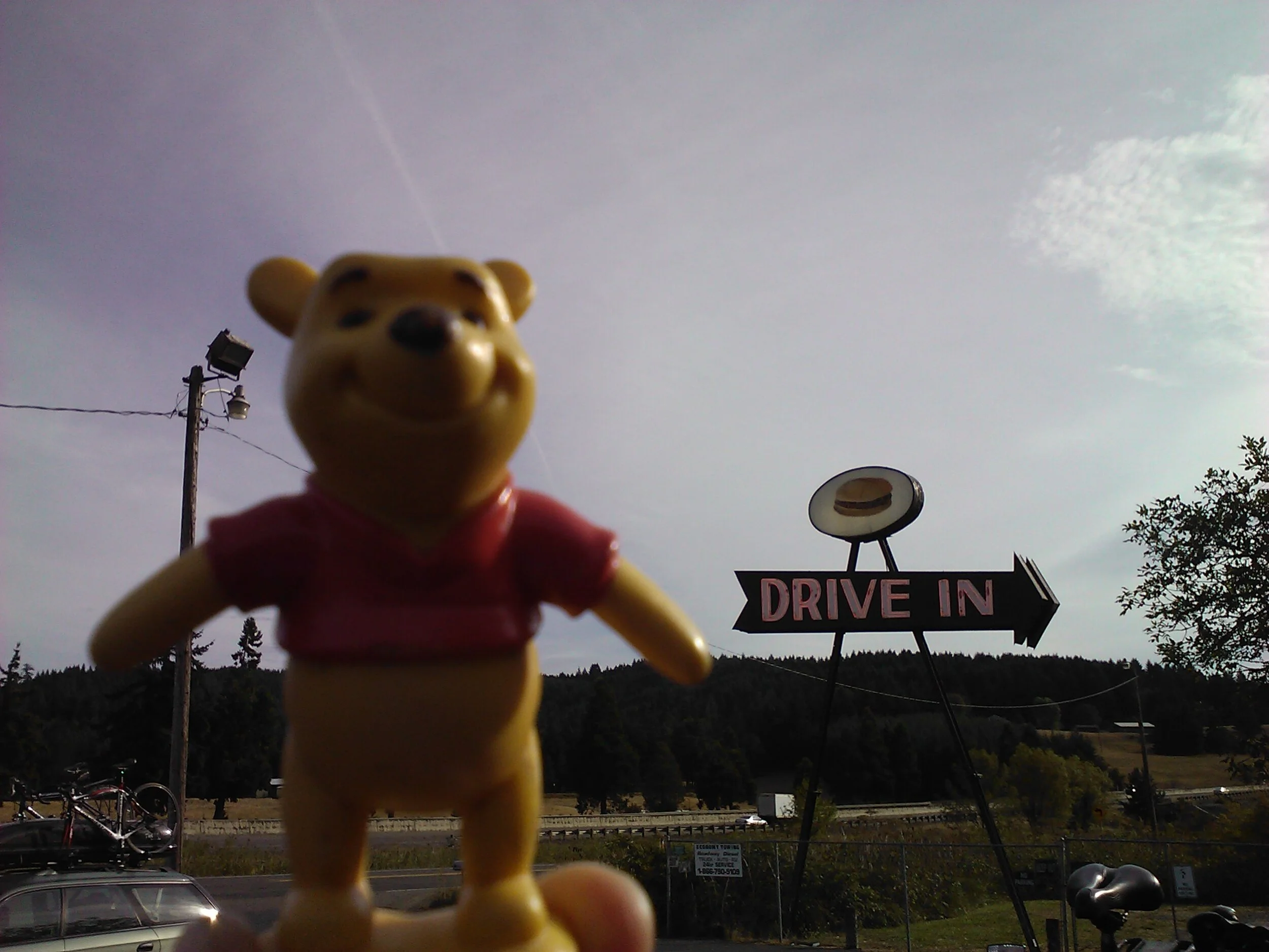  Dinner stop at one of my favorite burger/shake joints around, the K&R Drive-In in Rice Hill, OR. 