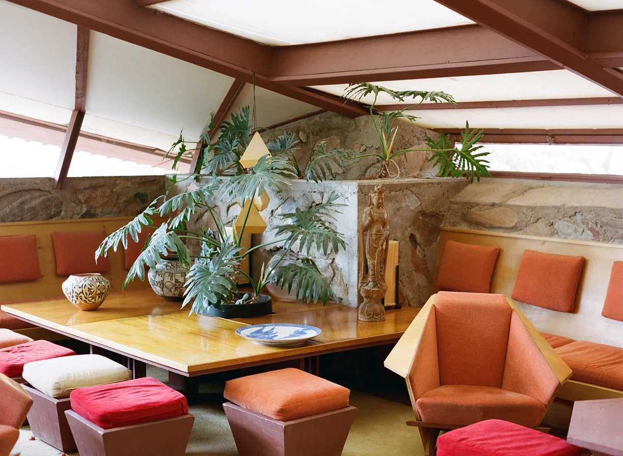 Taliesin West Interior_web.jpg
