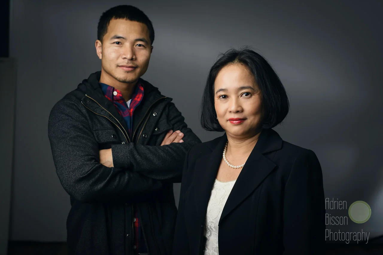 Principal dancer Samnang Hor (l) , Master and Artistic Director Phousita Huy (r)
