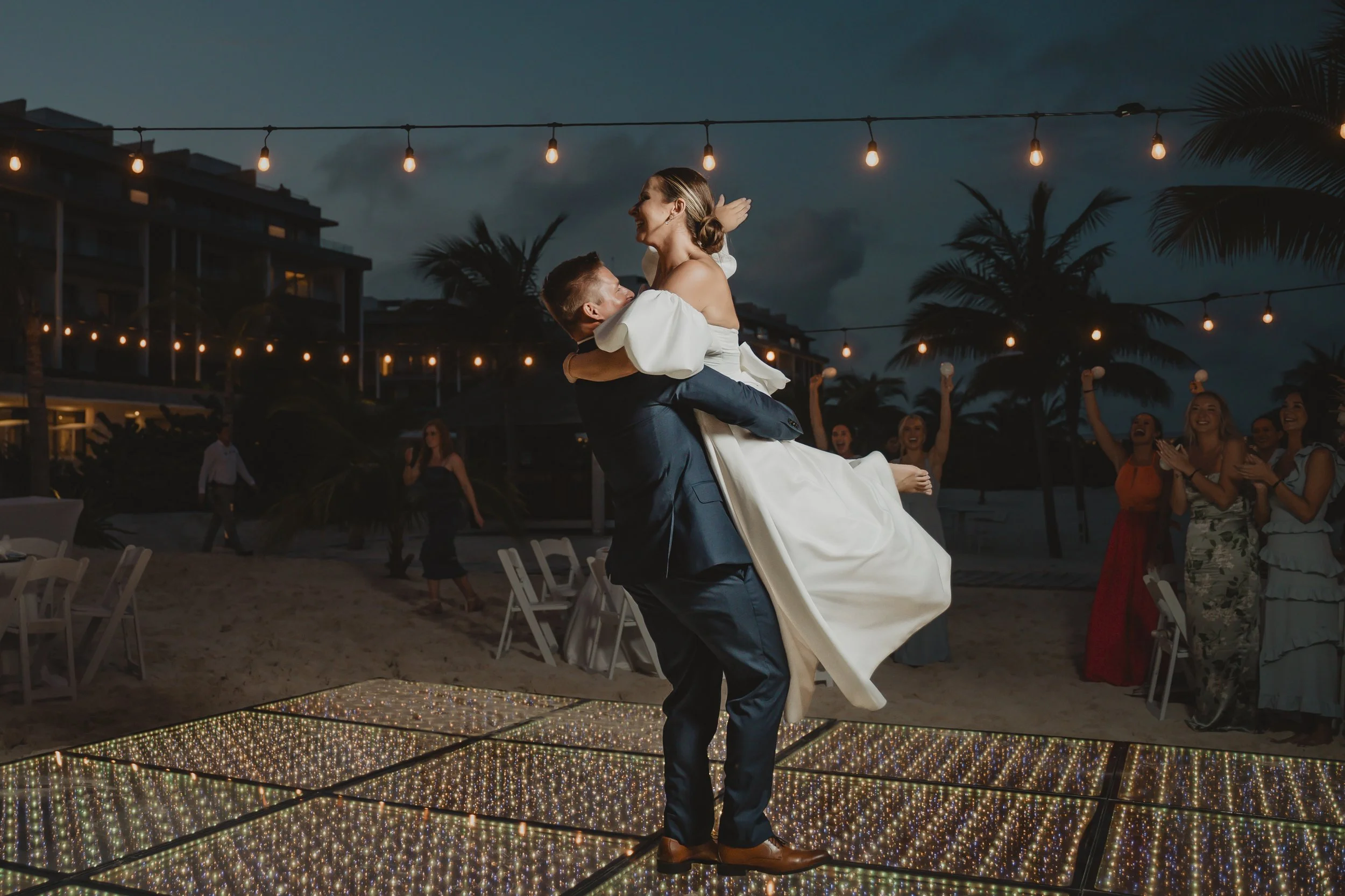 Brandi + Blaine-Mex at Last-604.jpg