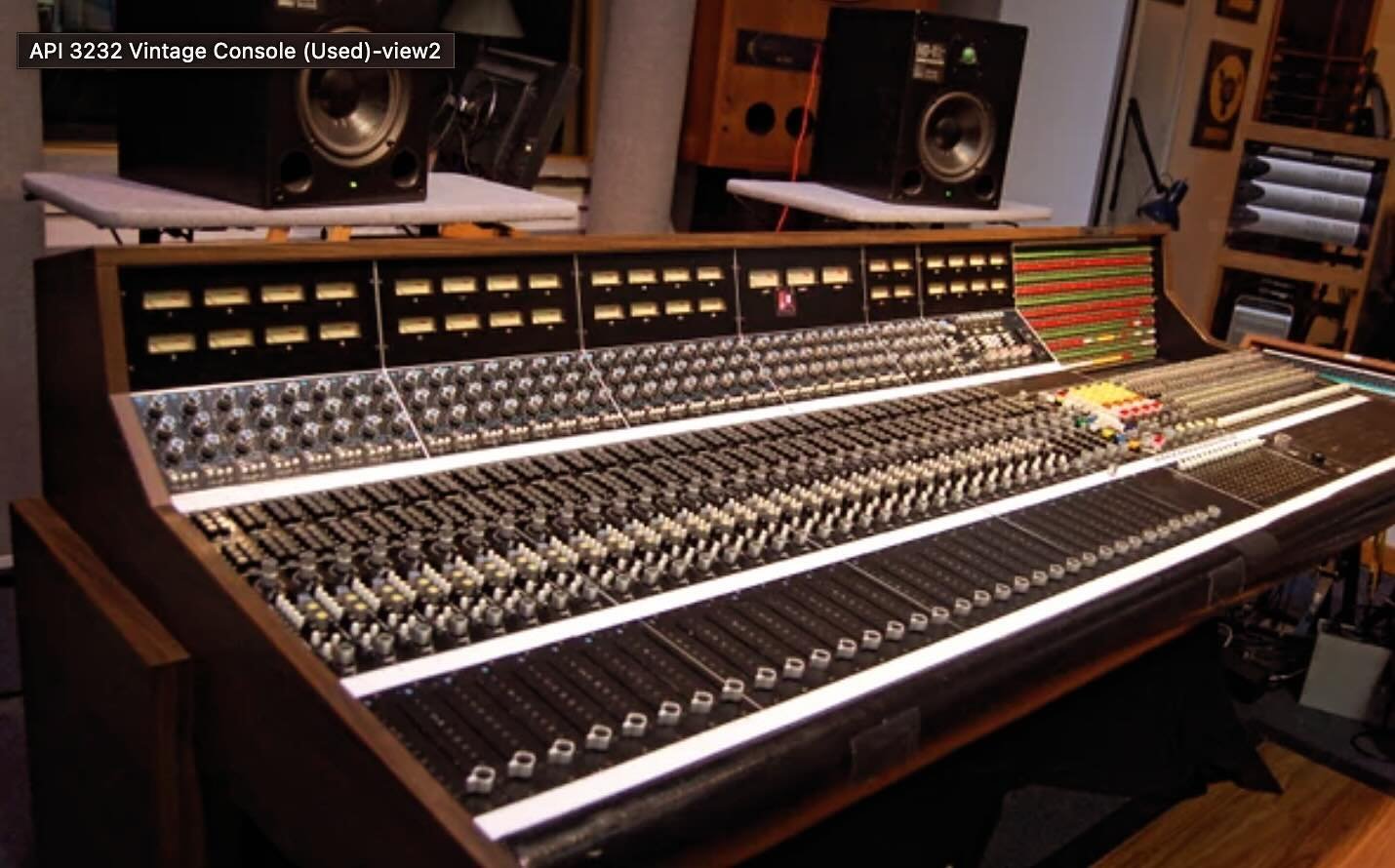 I&rsquo;m looking to buy a vintage @thisisapiaudio console asap. Something like a 3288 or 3232. Please dm me any leads if you know of anyone selling one. Not looking for a 1608 or Legacy 🙏 ✌🏼