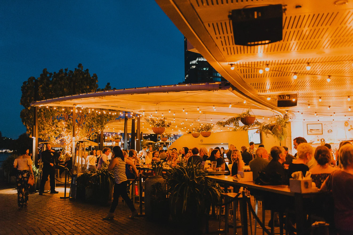 Brisbane waterfront bars and cafes
