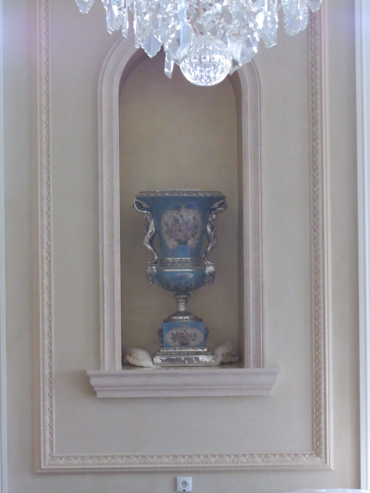 Gold Niches