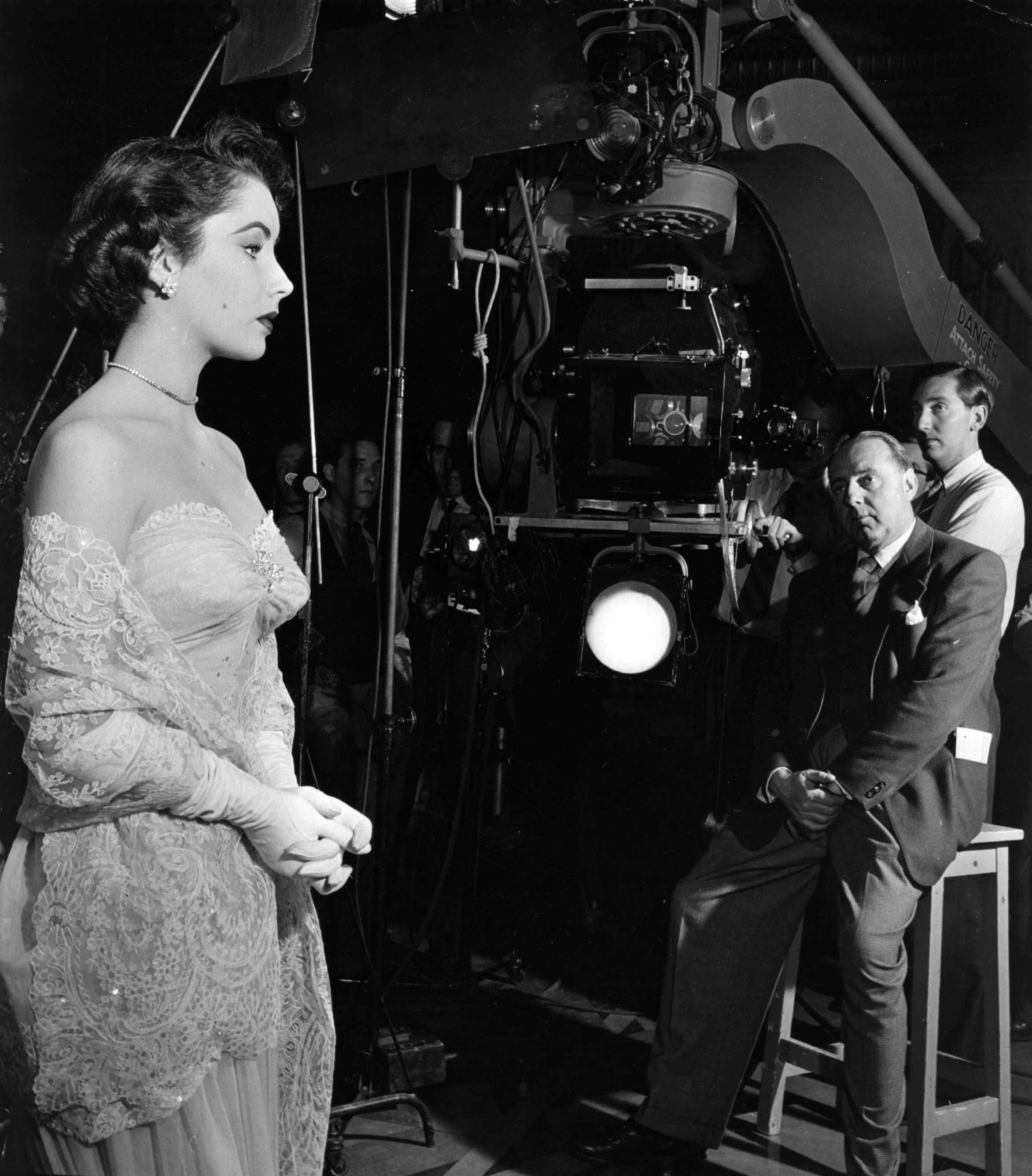 GettyImages_w:camera.jpg