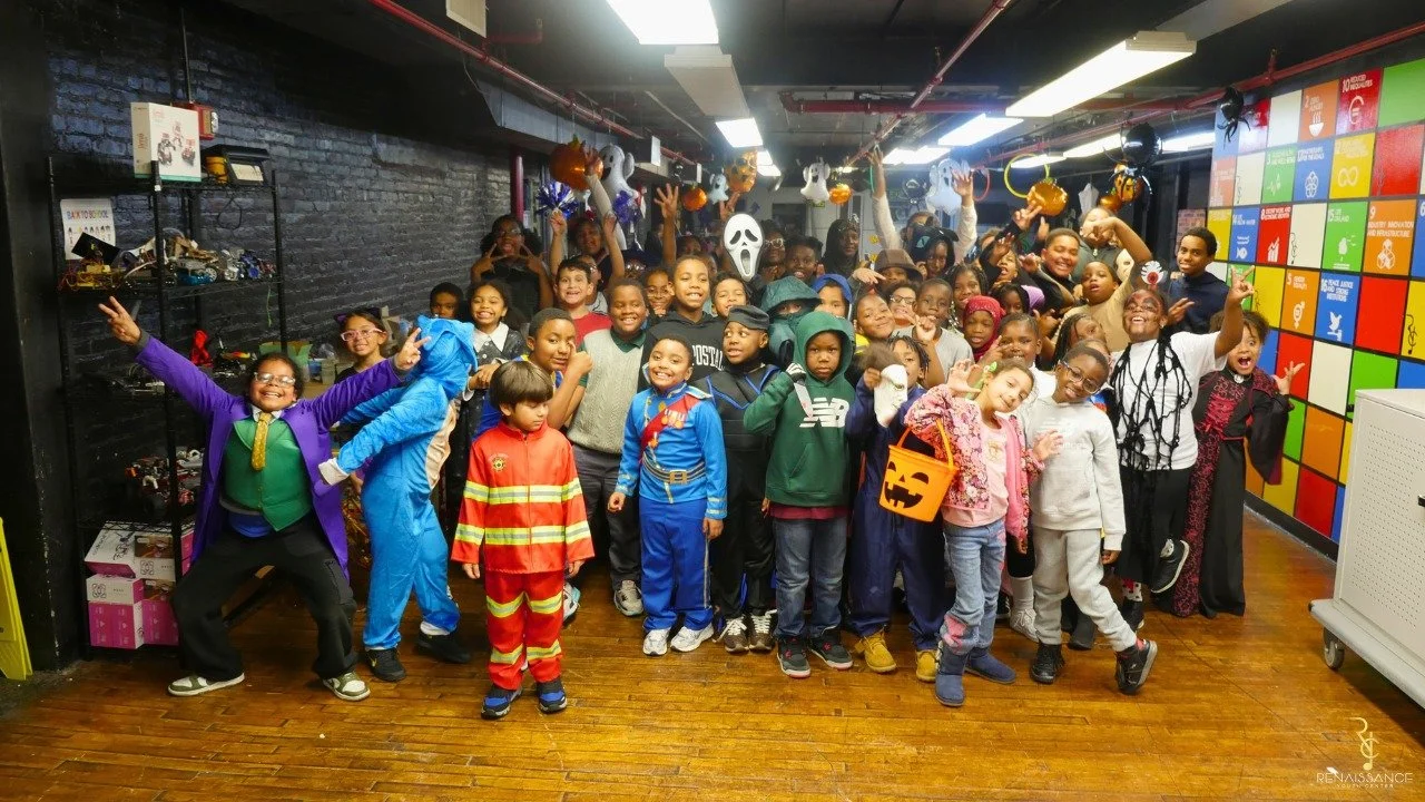 This Halloween, we turned the Renaissance Youth Center into a Haunted Hallway! From creative costumes to spooky decorations, our halls were filled with fun, fright, and laughter. 

 #RenaissanceYouthCenter #HauntedHallway #HalloweenFun #SouthBronx #ʜ