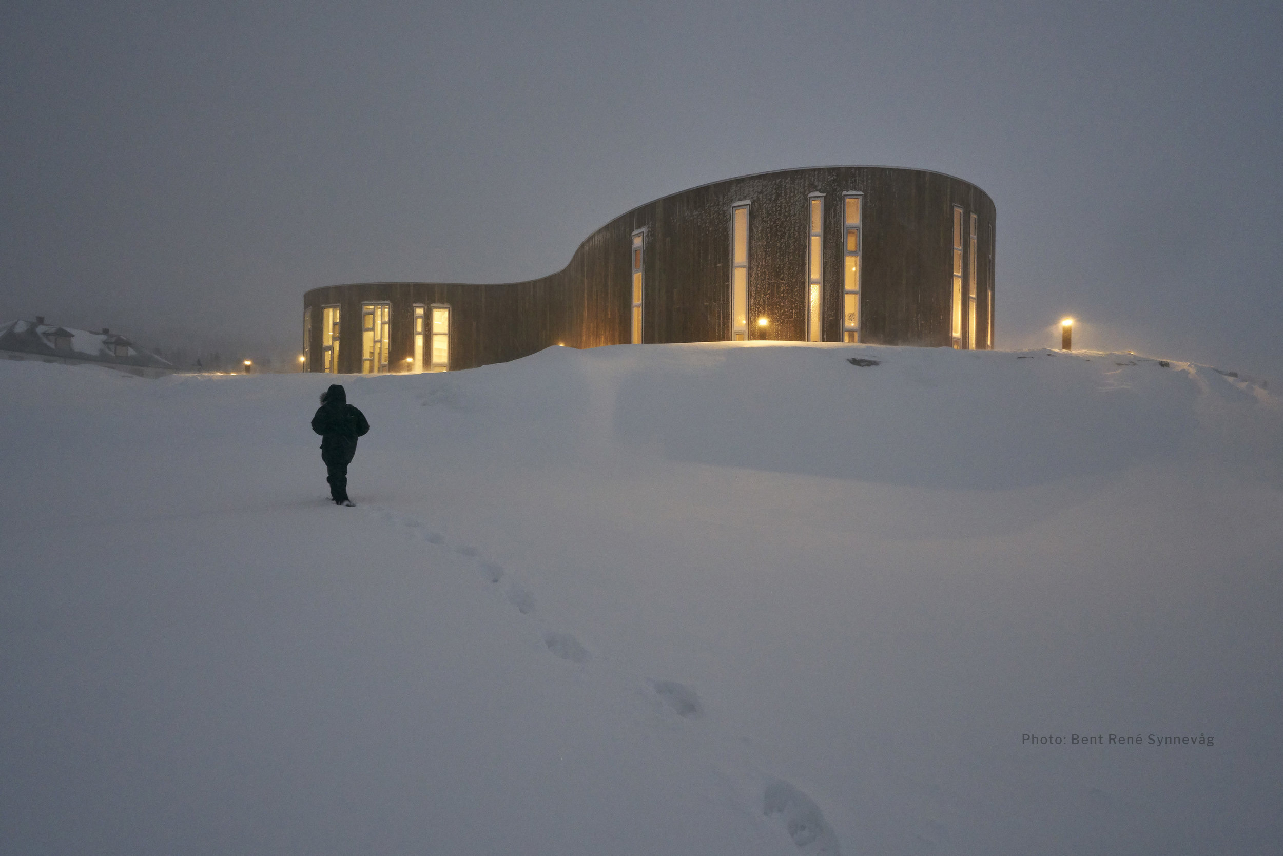 Kebony-clad Illusuak Cultural Centre Featured in Azure