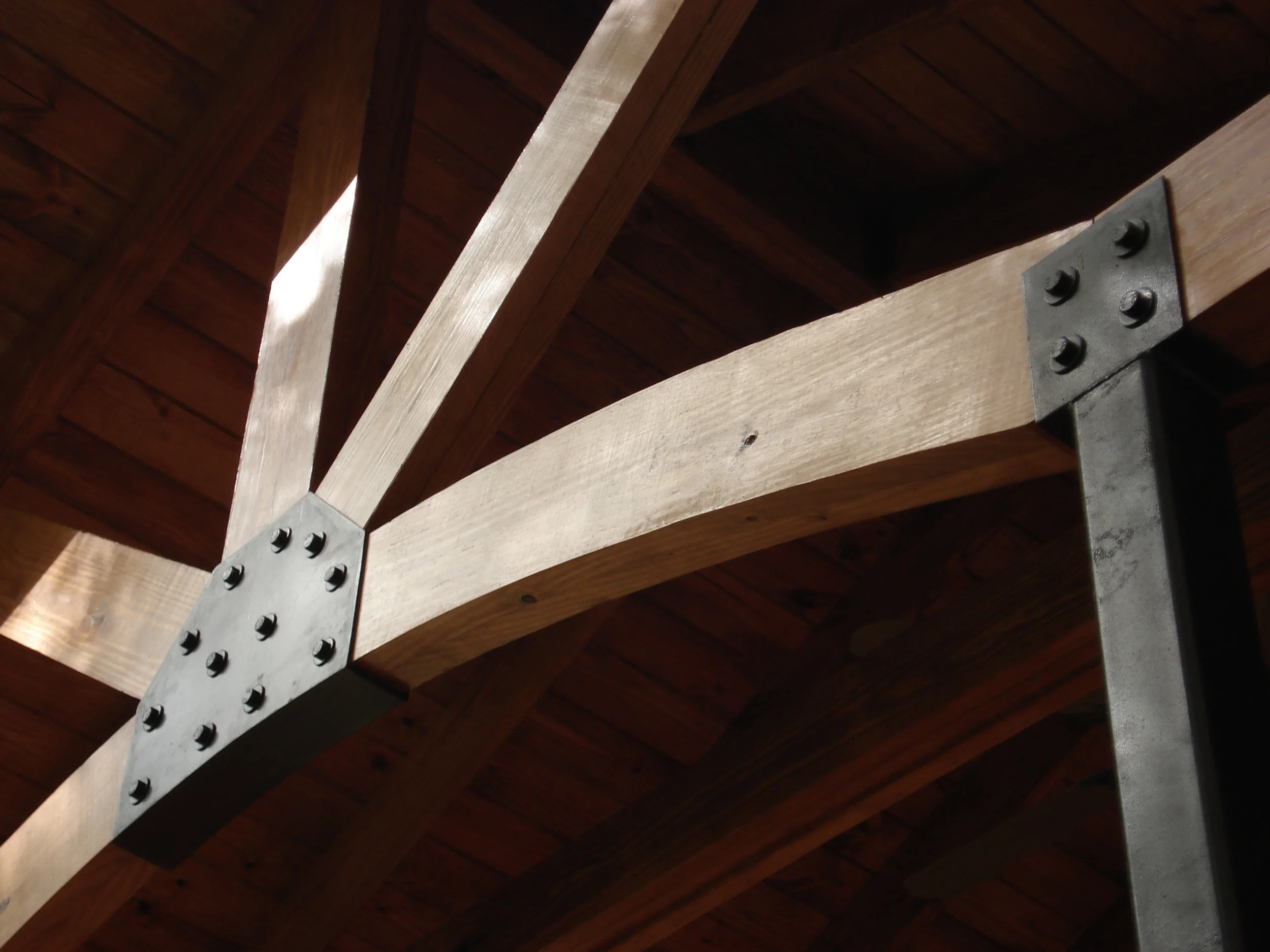 Sofa Rock Residence, Detail of metal brackets on front porch.